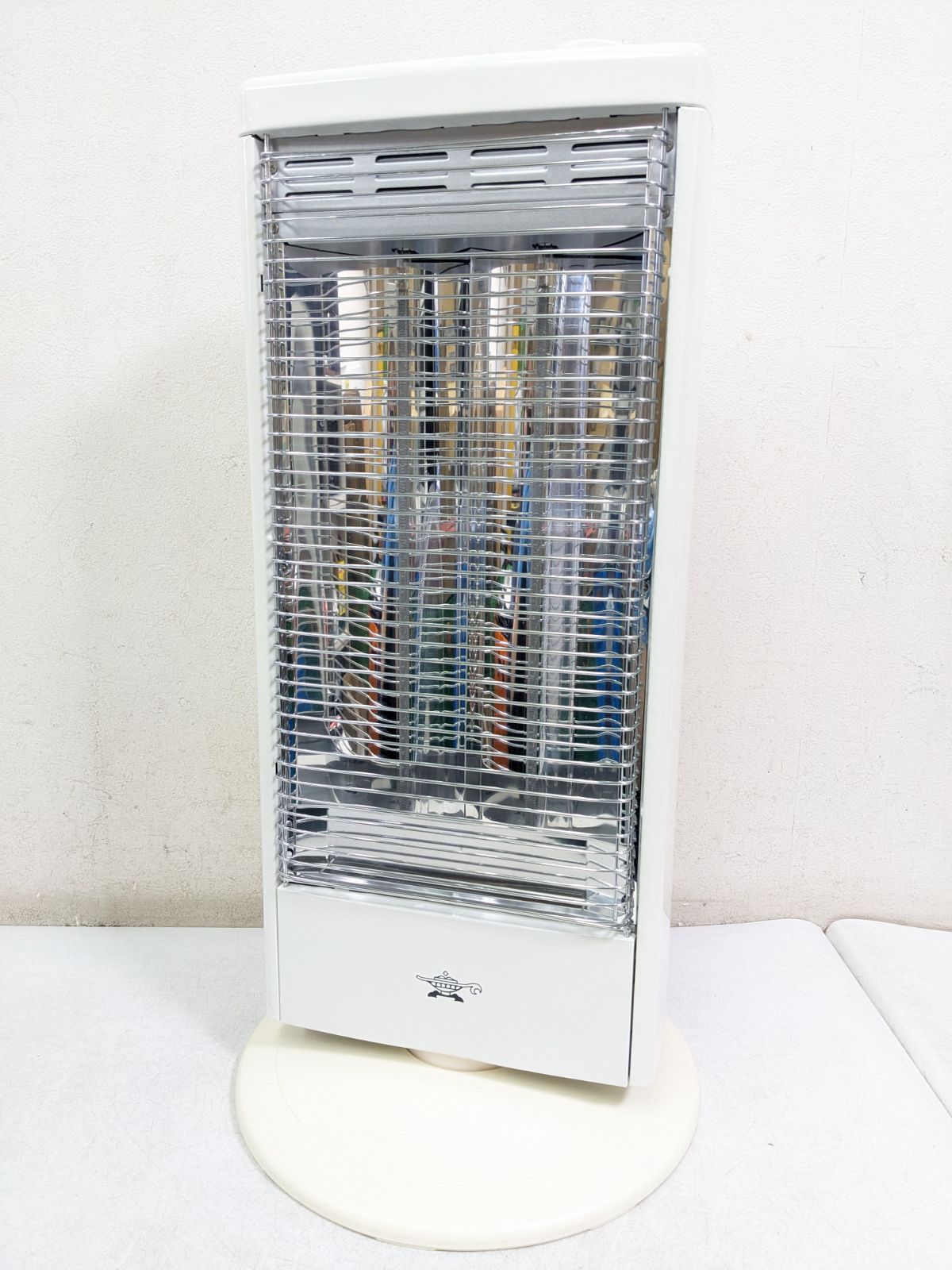 アラジン AEH-G100A 2021年製 遠赤グラファイトヒーター - メルカリ