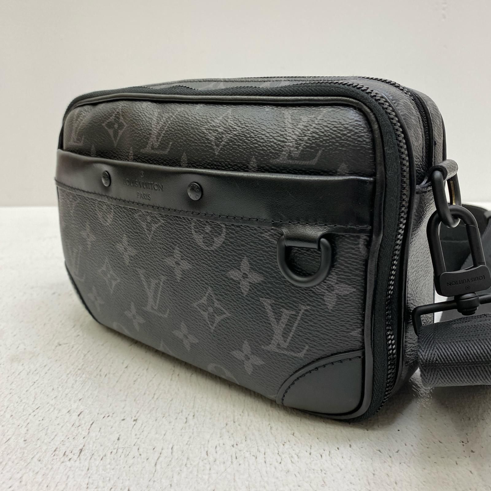 LOUIS VUITTON ルイ ヴィトン ショルダーバッグ アルファ メッセンジャー M 46955 モノグラム エクリプス ブラック 122