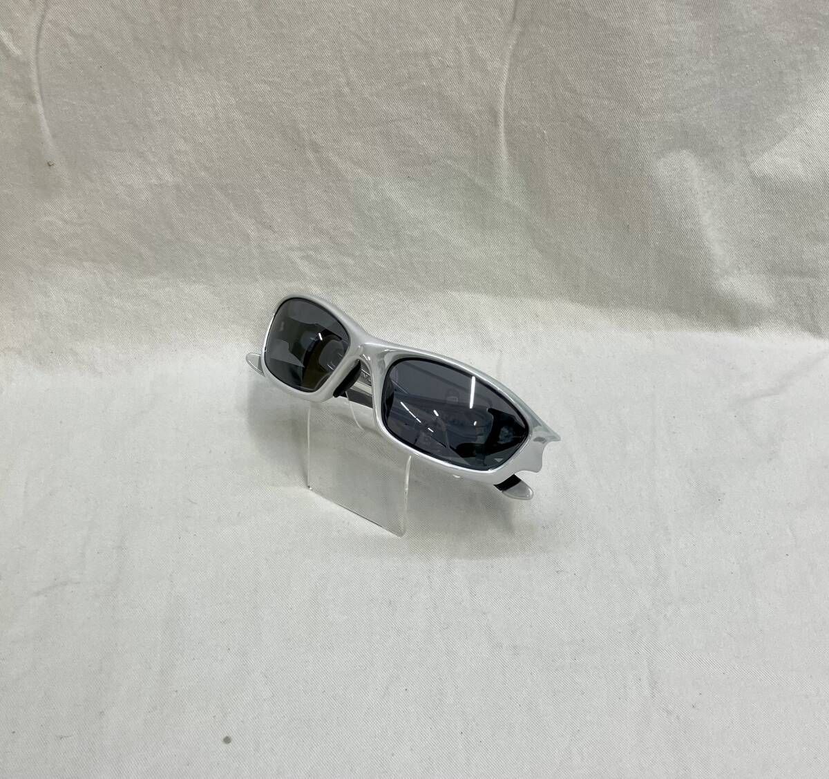 OAKLEY オークリー straight スポーツ サングラス グレー プラスチック