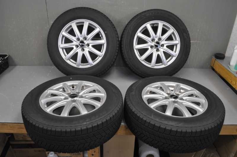 ブリザック スタッドレス　 超美品バリ溝　プリウス　カローラ④ 30系プリウス カローラツーリング バリ山☆ 2022年製 スタッドレス