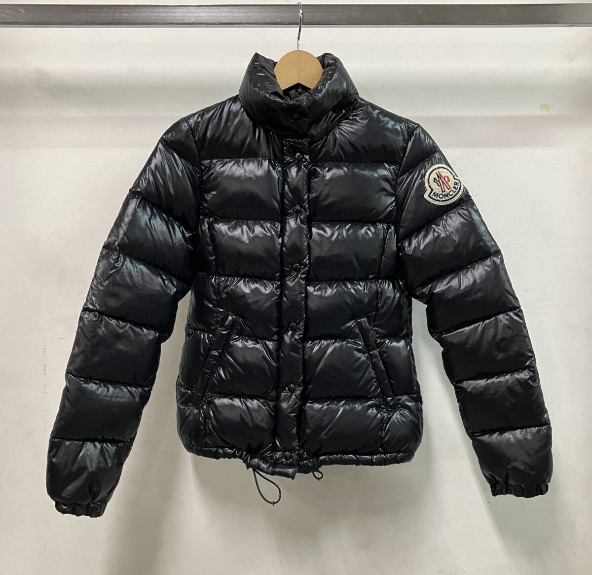 モンクレール　ライダースジャケット MONCLER モンクレール ダウンジャケット 46313-50-68950 Z7HJ397