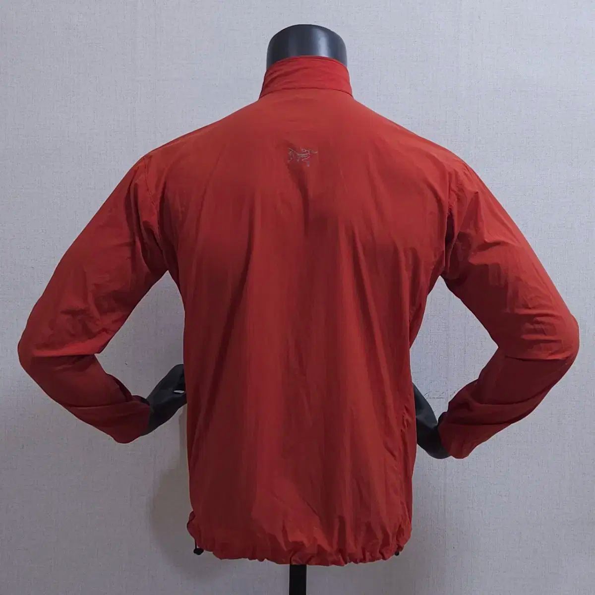 ARC TERYX アークテリクス 軽量 ウィンドブレーカー ジャケット オレンジ