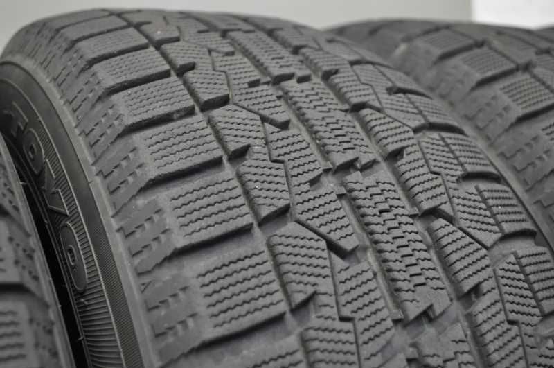 バリ山☆ 2020年製 スタッドレスタイヤ 215/60 R16 4本セット OBSERVE