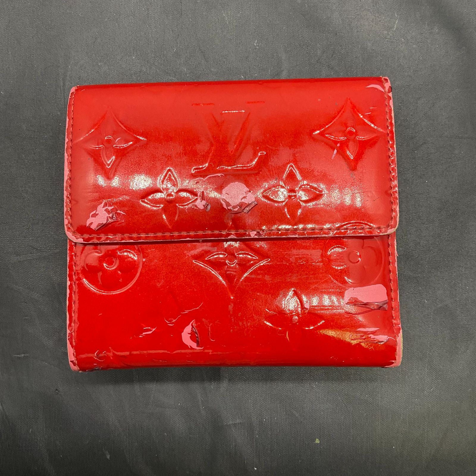 ルイヴィトン モノグラムヴェルニ 財布 赤 B25110838 - メルカリ