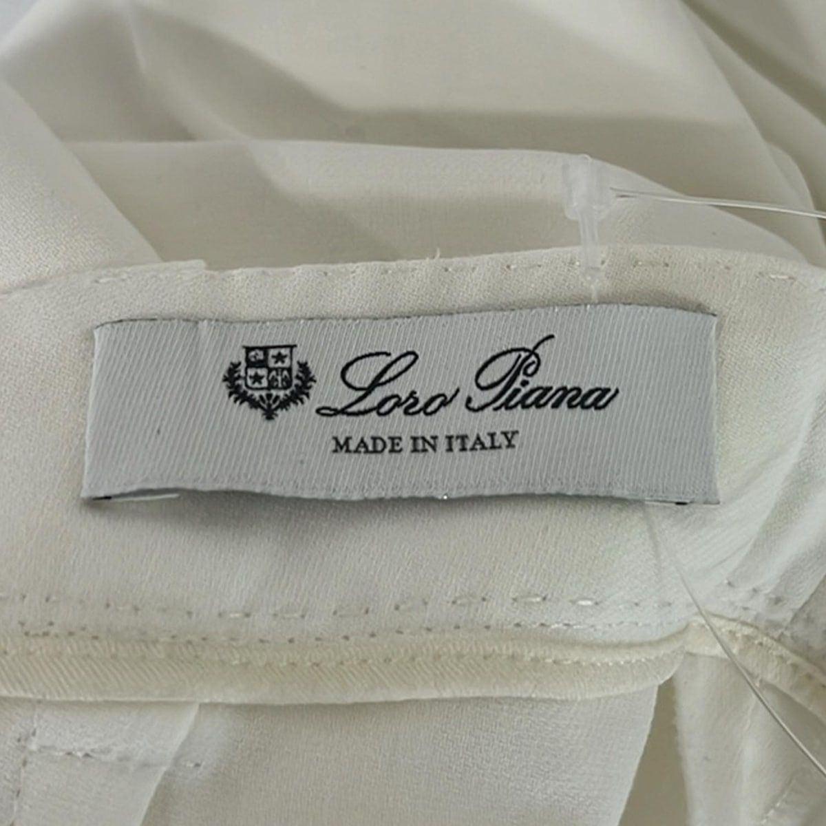 Loro Piana(ロロピアーナ) パンツ サイズ42 M レディース美品 - 白