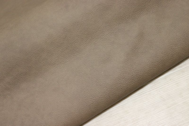 オリーブブラウン 237 ds クロム革 牛革 イタリア レザー アンチック加工 はぎれ 一枚革 レザークラフト 革 皮 本革 diy 生地 材料