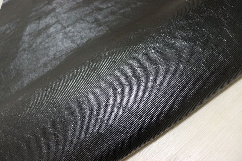 ブラック 222 ds クロム革 牛革 イタリア レザー ボーダー型押し はぎれ 一枚革 レザークラフト 革 皮 本革 diy 生地 材料