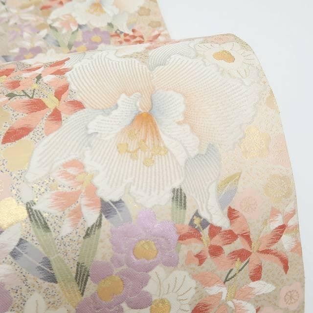 胸いっぱいの祝福を届ける蘭と梅