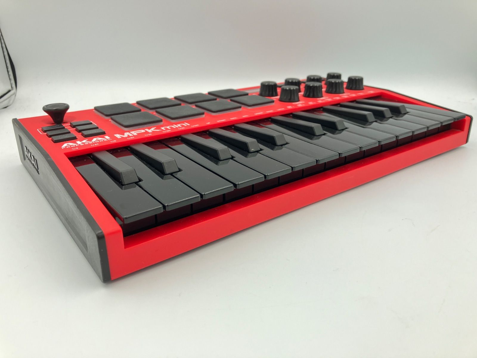∈AKAI professional MPK mini special edition RED 限定カラー アカイ