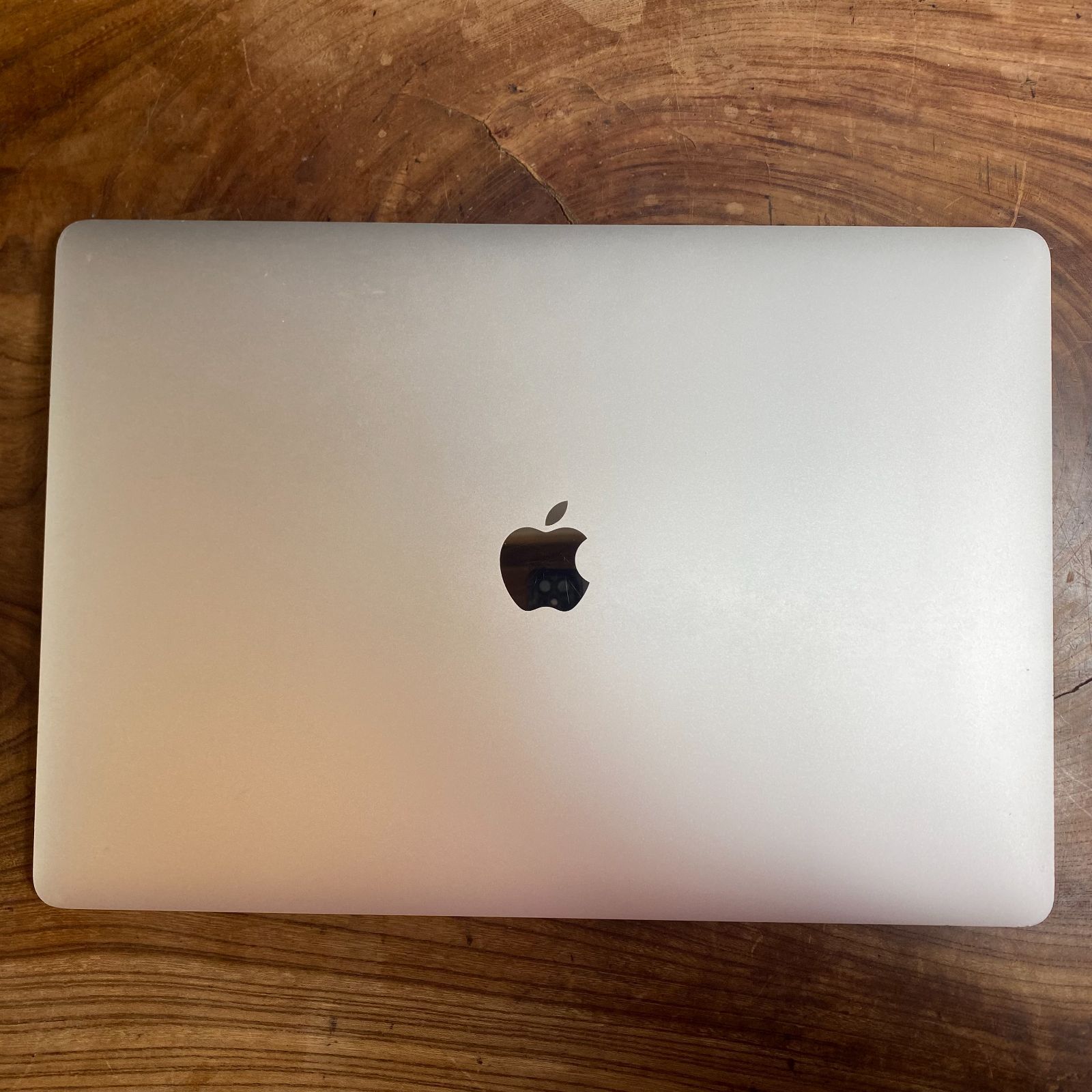 新品バッテリー/美品］Apple MacBook Pro 15inch 2016/Core i7 2.6GHz