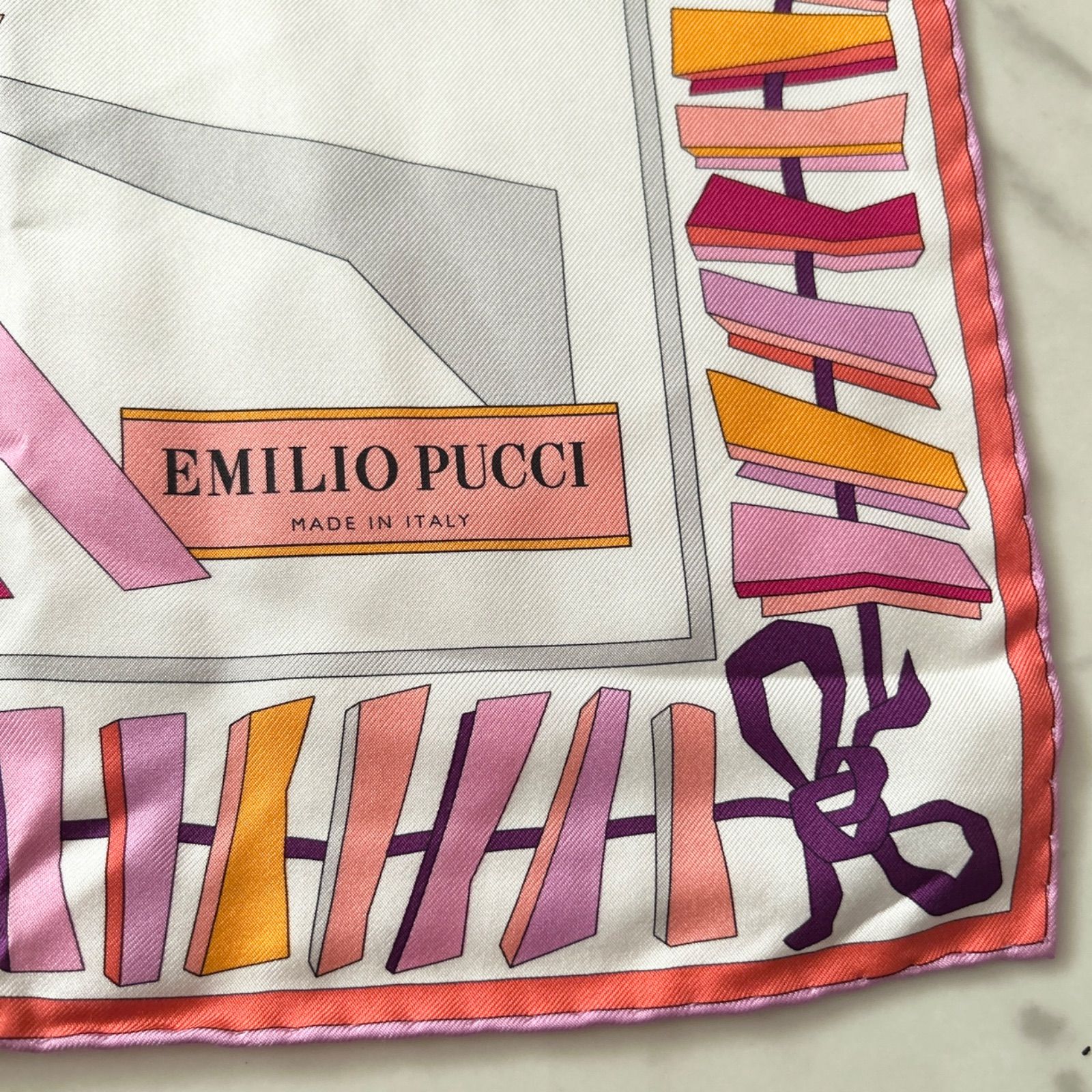 PUCCI エミリオプッチ