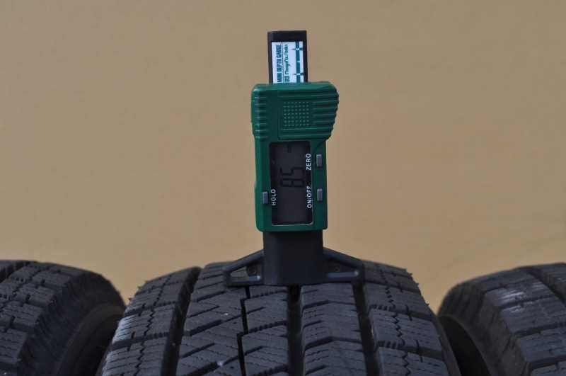 バリ山☆ スタッドレスタイヤ 155/65 R13 2021年製 破損無 4本セット