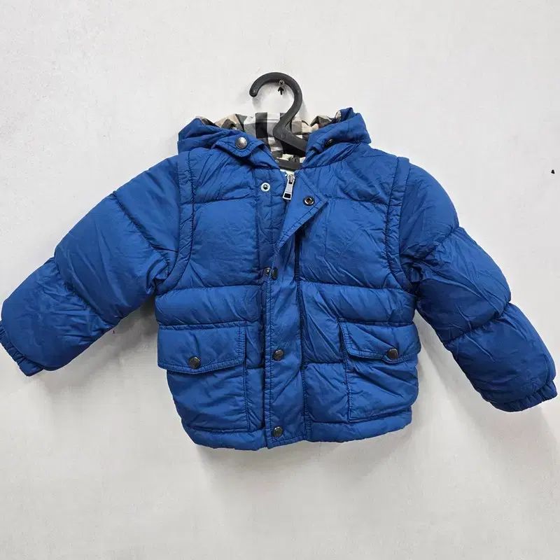 バーバリーダウンジャケット キッズ 2Y 正規品/2Y バーバリー キッズ ダウン - メルカリ