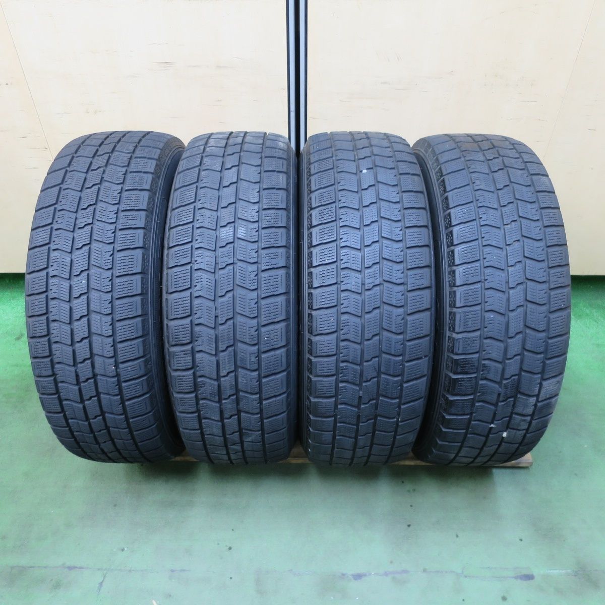  バリ溝 21年 キレイ 8 5分 スタッドレス 225 60 R 17 グッドイヤー アイスナビ7 JOKER ジョーカー 17インチ PCD 114 3 5 H ス 17インチ タイヤ ホイールセット