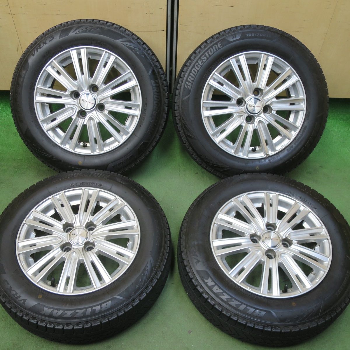 バリ溝 22年 9分 スタッドレス 165 70 R 14 ブリヂストン ブリザック VRX 3 JOKER ICE ジョーカー アイス 14インチ PCD 100 4 H ス