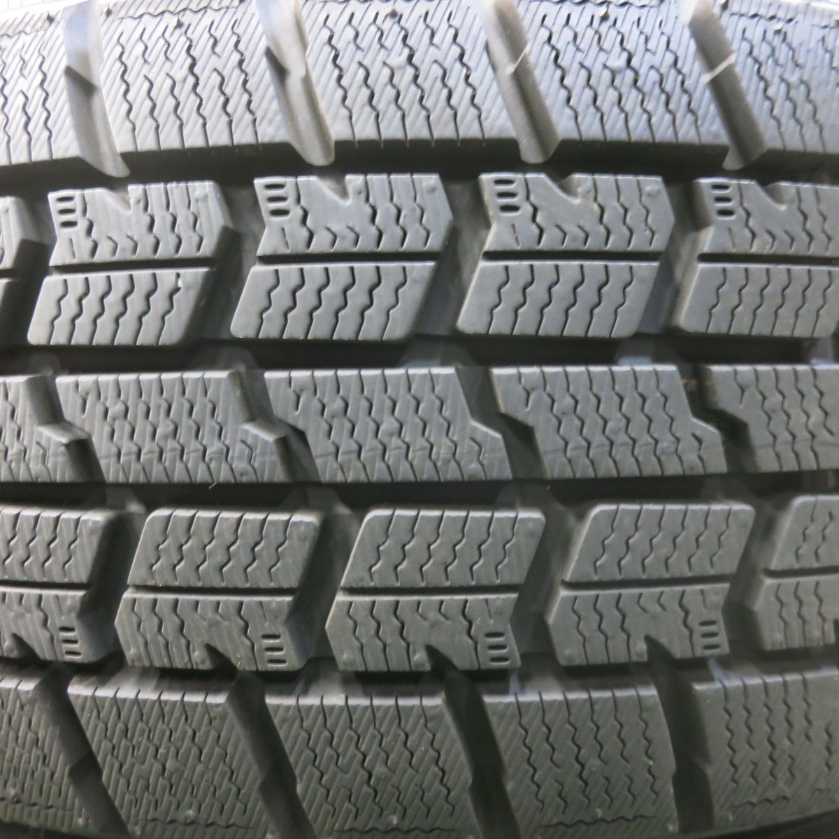 17 スタッドレス