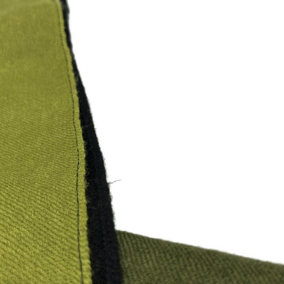 ライトグリーン