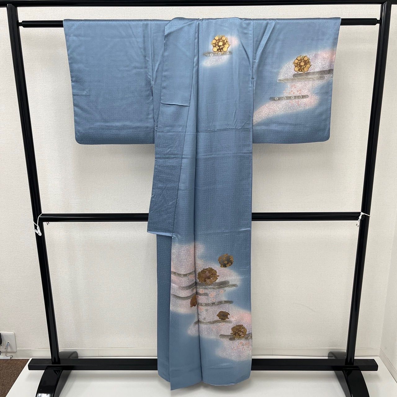 付下げ 金彩 上品な花 松の染め 格子の地紋 紋無し 訪問着 正絹 着物