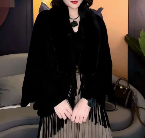 ブラック】ファー ポンチョ ケープ レディース ファー付き ケープ