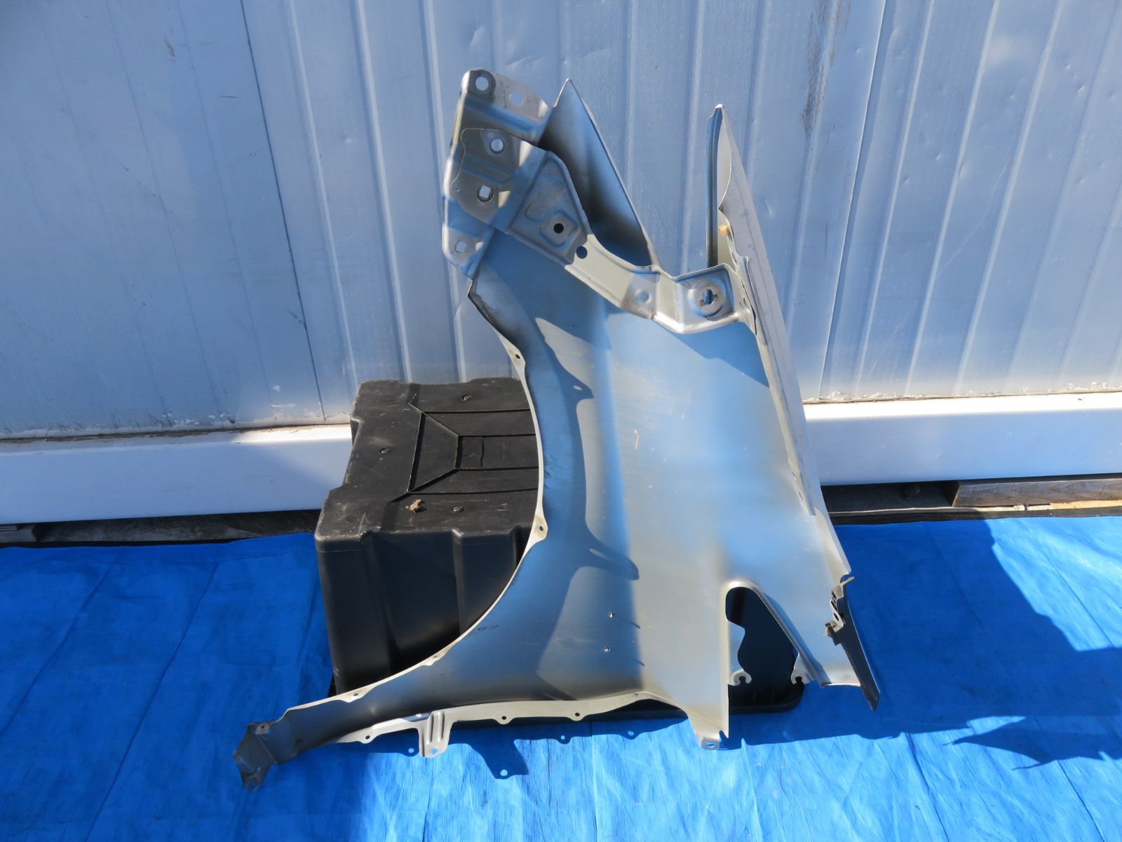 ☆SFC3728/プリウス30系 ZVW30/ZVW35 後期 純正 右側 運転席側