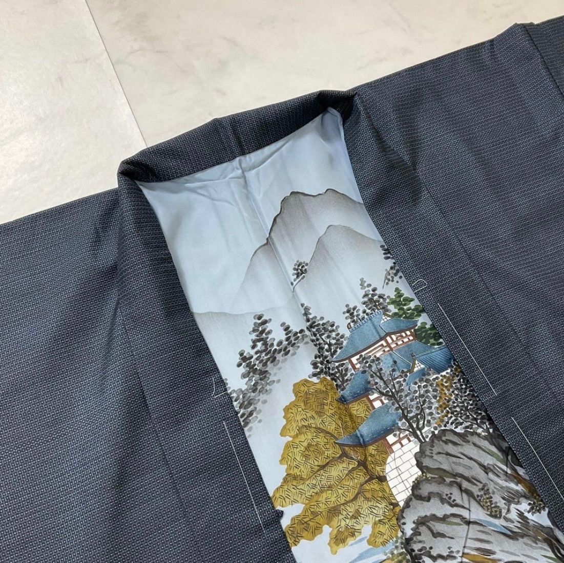 同然⬛️男長羽織⬛️本場奄美大島紬⬛️大島紬⬛️泥藍染⬛️亀甲⬛️仕付け糸付き⬛️袷⬛️裄72