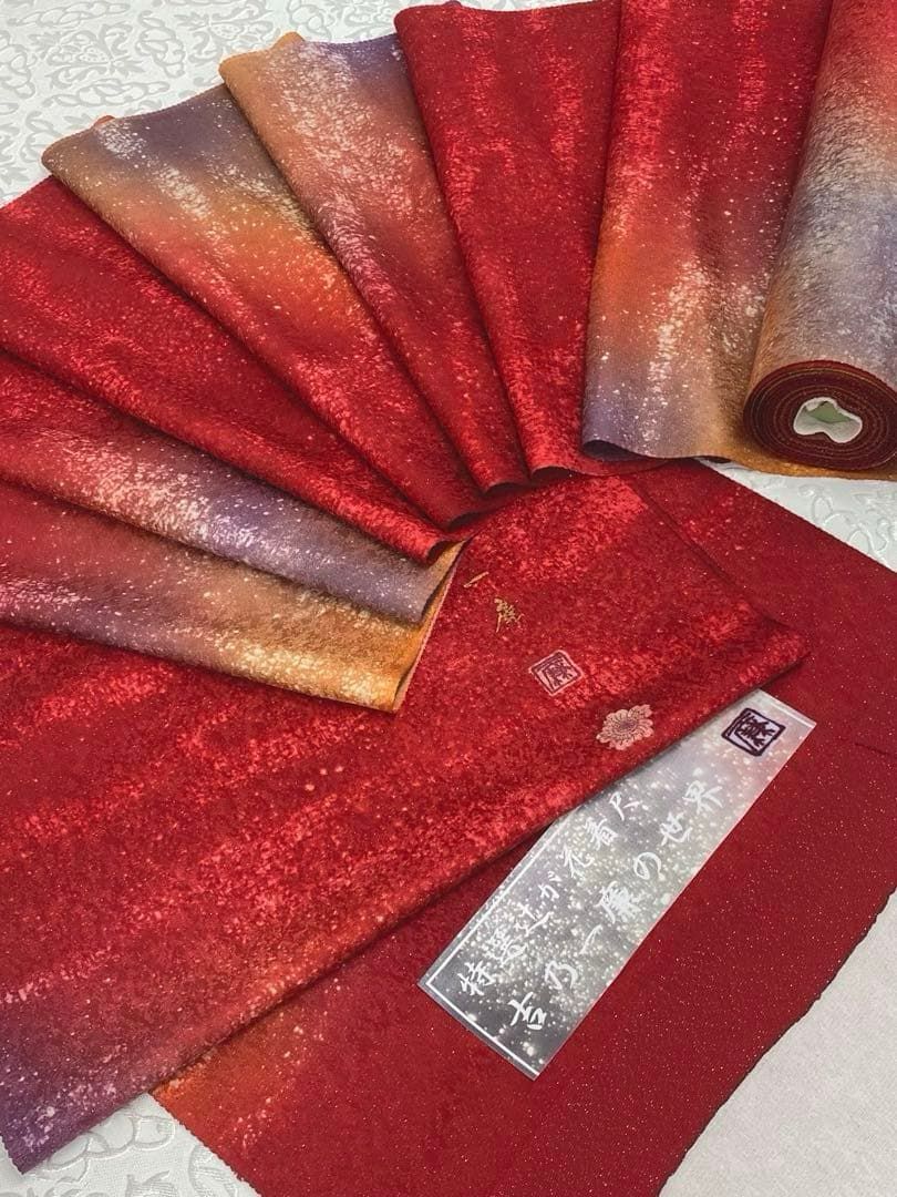 吉野一廉 銀通し 小紋 反物 正絹 着尺 落款入 作家物 No.70 吉野一廉 銀通し 小紋 反物 正絹 着尺 落款入 作家物 薄花色 白