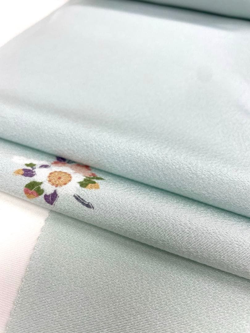 チャイナクレイ色 正絹