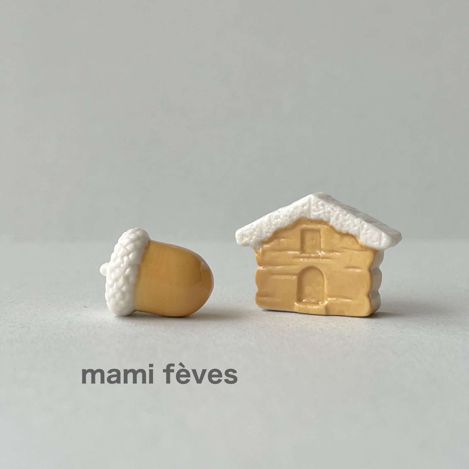 フェーヴ どんぐりと雪のロッジ フランス フェーブ ミニチュア陶器