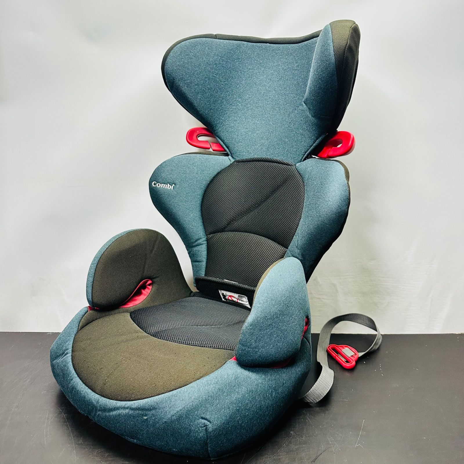 Combi コンビ ジュニアシートジョイキッズムーバー オンライン