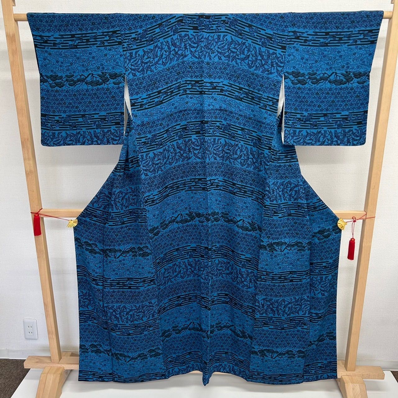 小紋 藍染 型染 横断に流水 松の素敵な染め 正絹 着物 MK-1600 - メルカリ