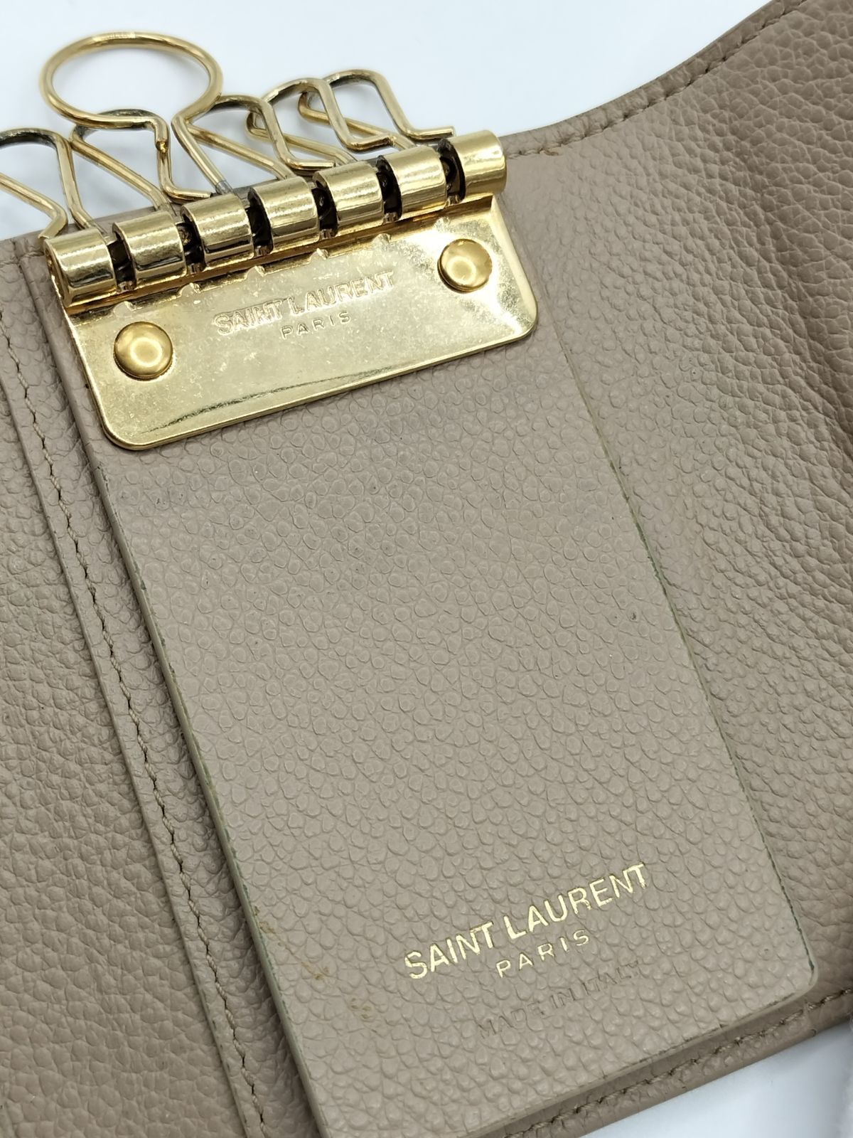Saint Laurent イヴ・サンローラン レザーキーケース ベージュ