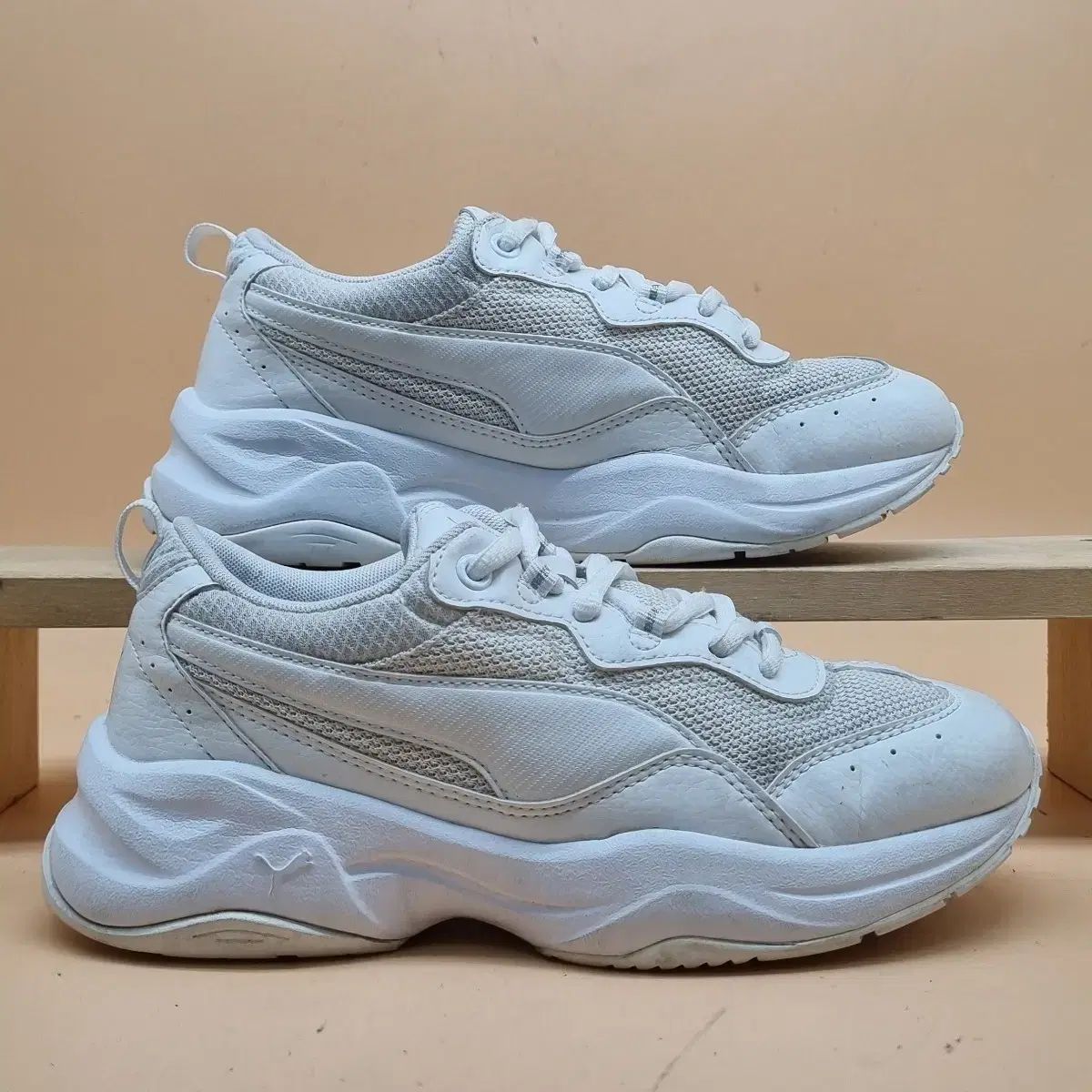 プーマ シリアモード レディーススニーカー 23センチ