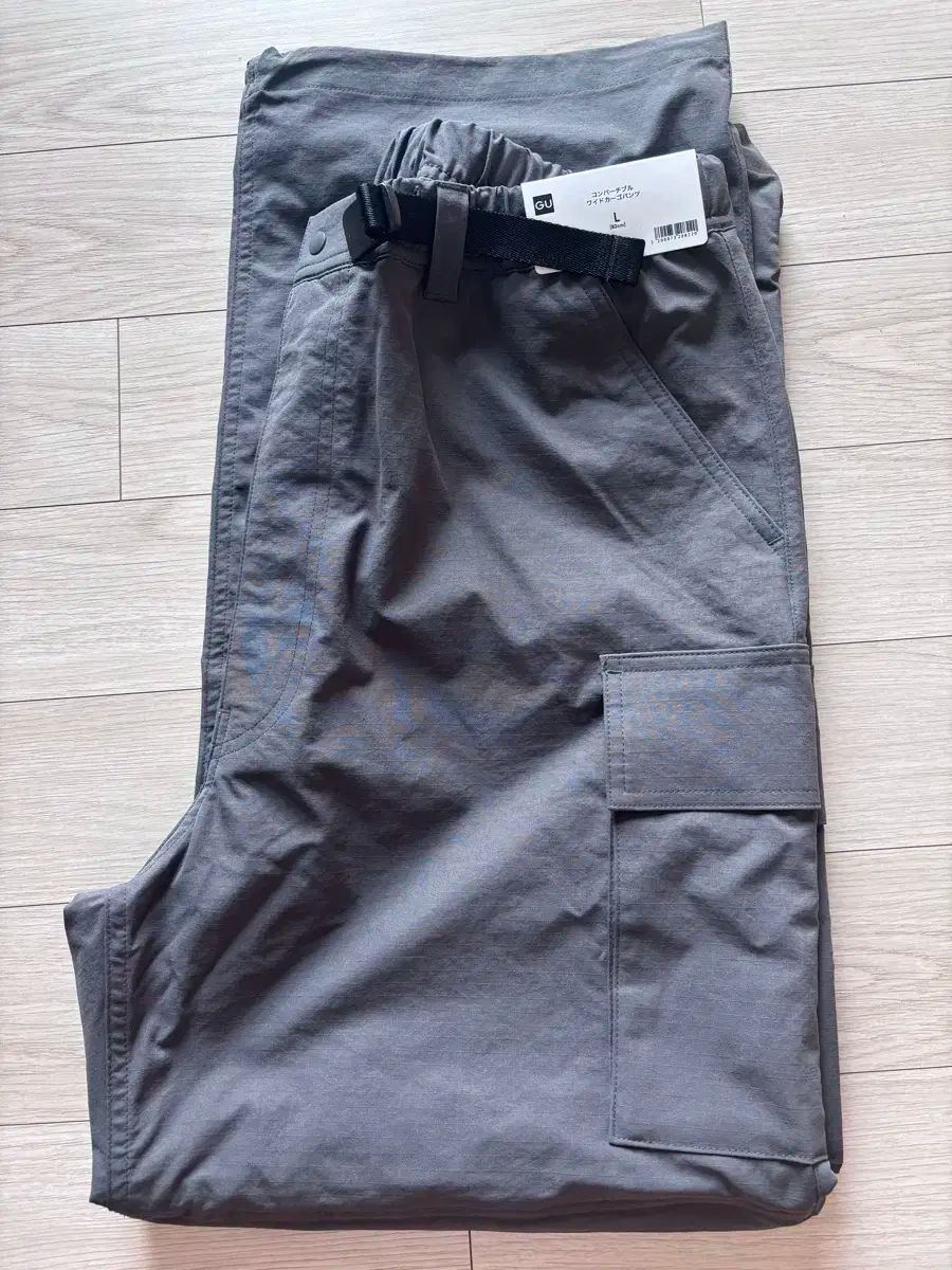 GU コンバーチブル ワイド カーゴパンツ L うみ GU デニム