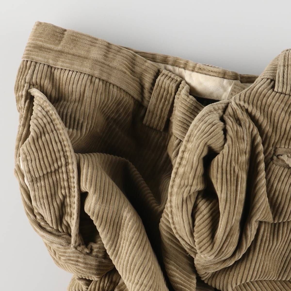 太畝 コーデュロイパンツ