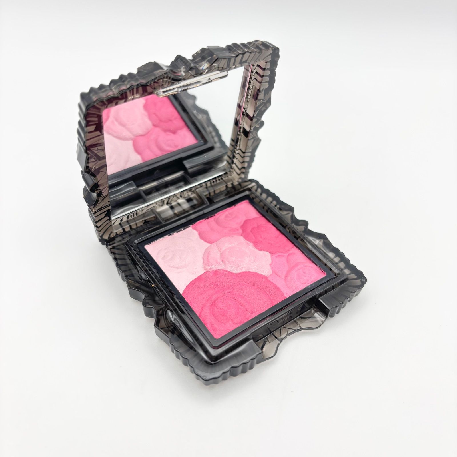 美品】ANNA SUI ローズ チーク カラー N 300 - メルカリ