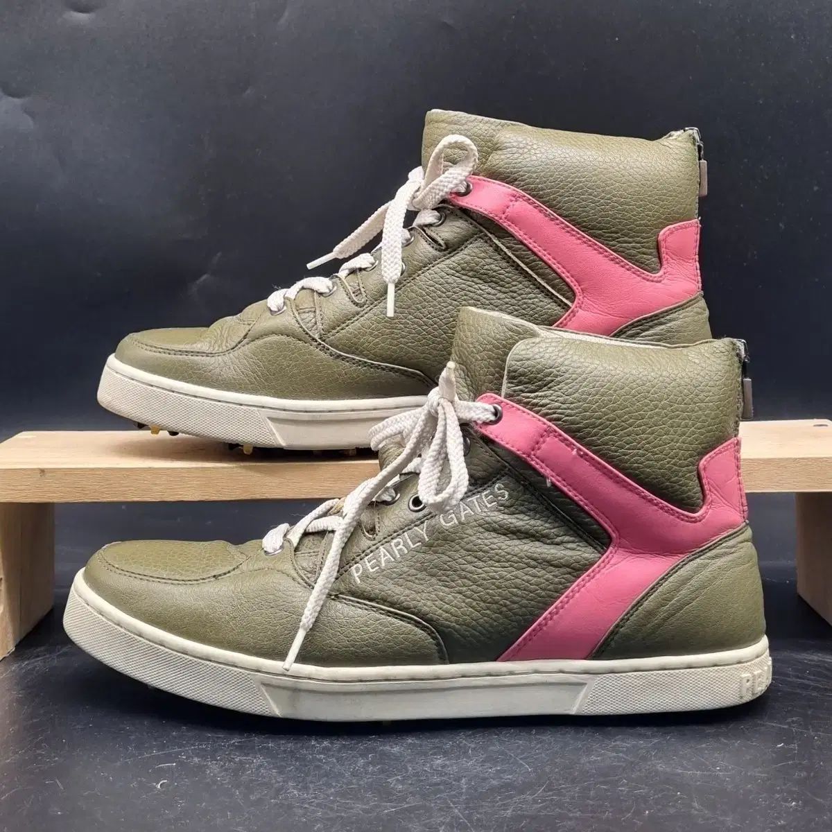 パーリーゲイツ レディースゴルフシューズ 240 - メルカリ