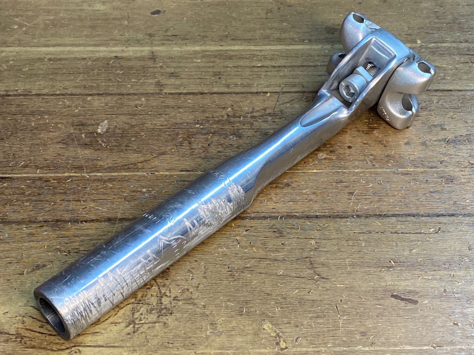 JO413 カンパニョーロ CAMPAGNOLO エアロシートポスト 200mm Φ25.0