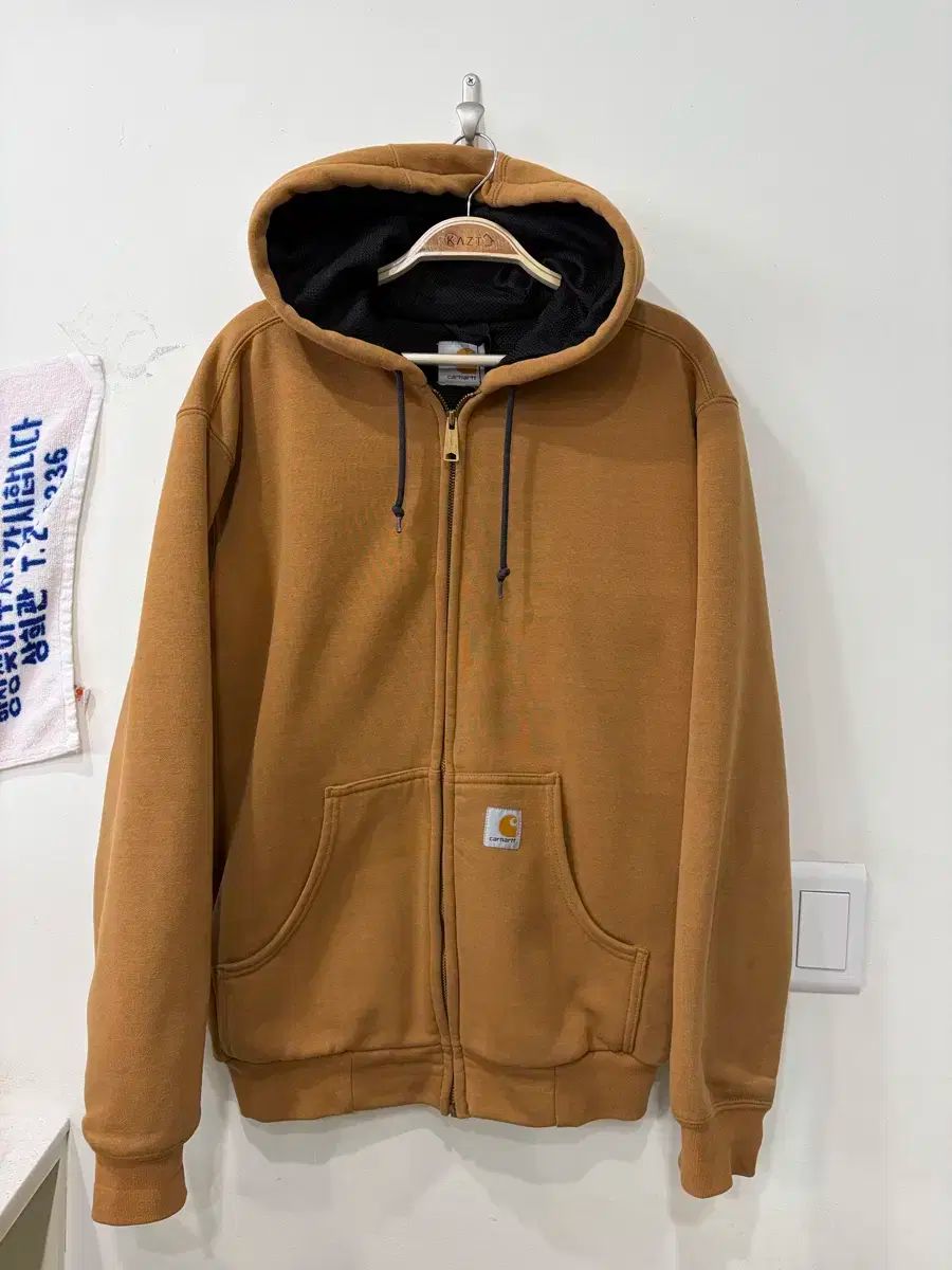 116 カーハート フードジップアップ