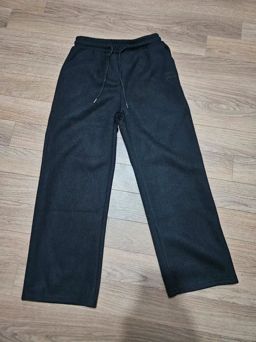 ミュウミュウ 起毛 ブラック スラックス 55-