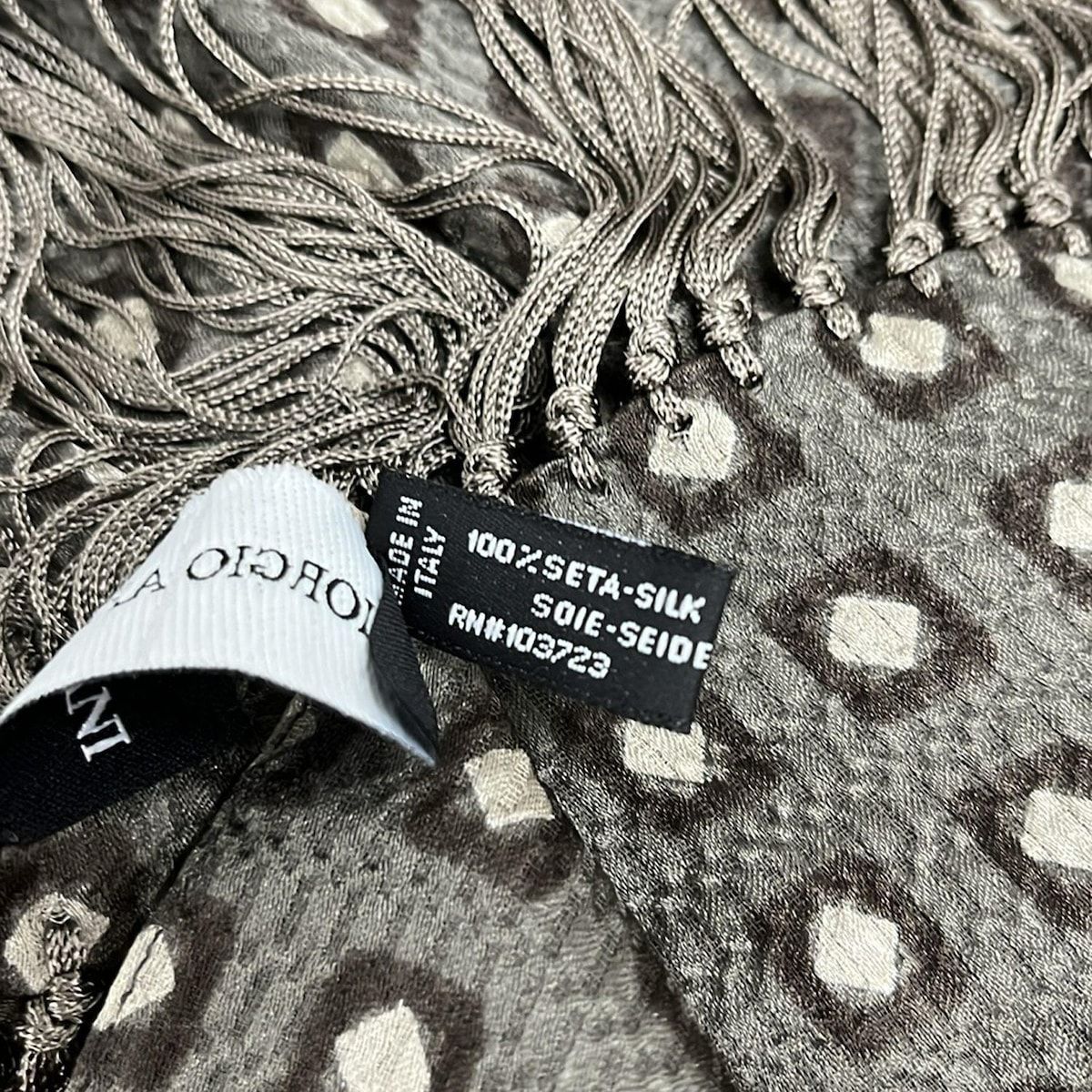 ダークブラウン