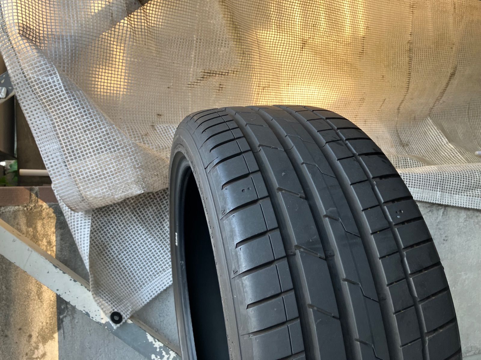 値下げ！[送料込み] 235/40R19 92Y 2023年製 HANKOOK VENTUS S1 EVO3 