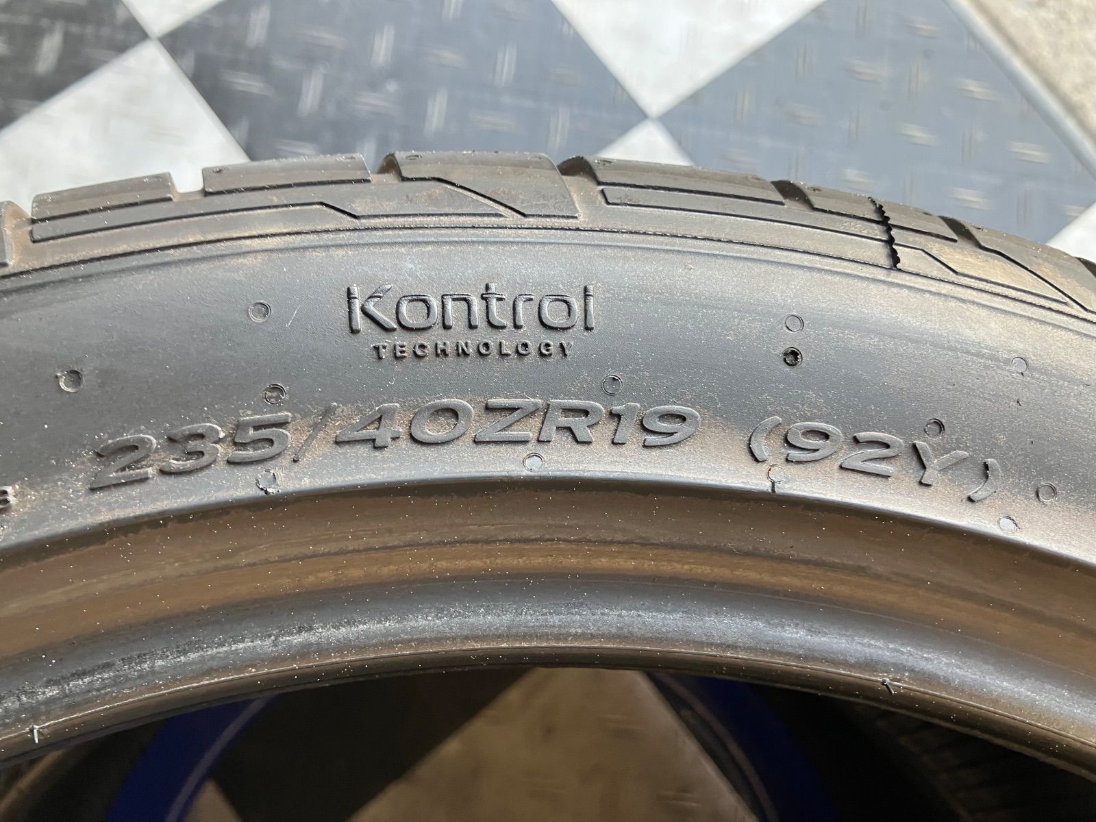値下げ！[送料込み] 235/40R19 92Y 2023年製 HANKOOK VENTUS S1 EVO3 