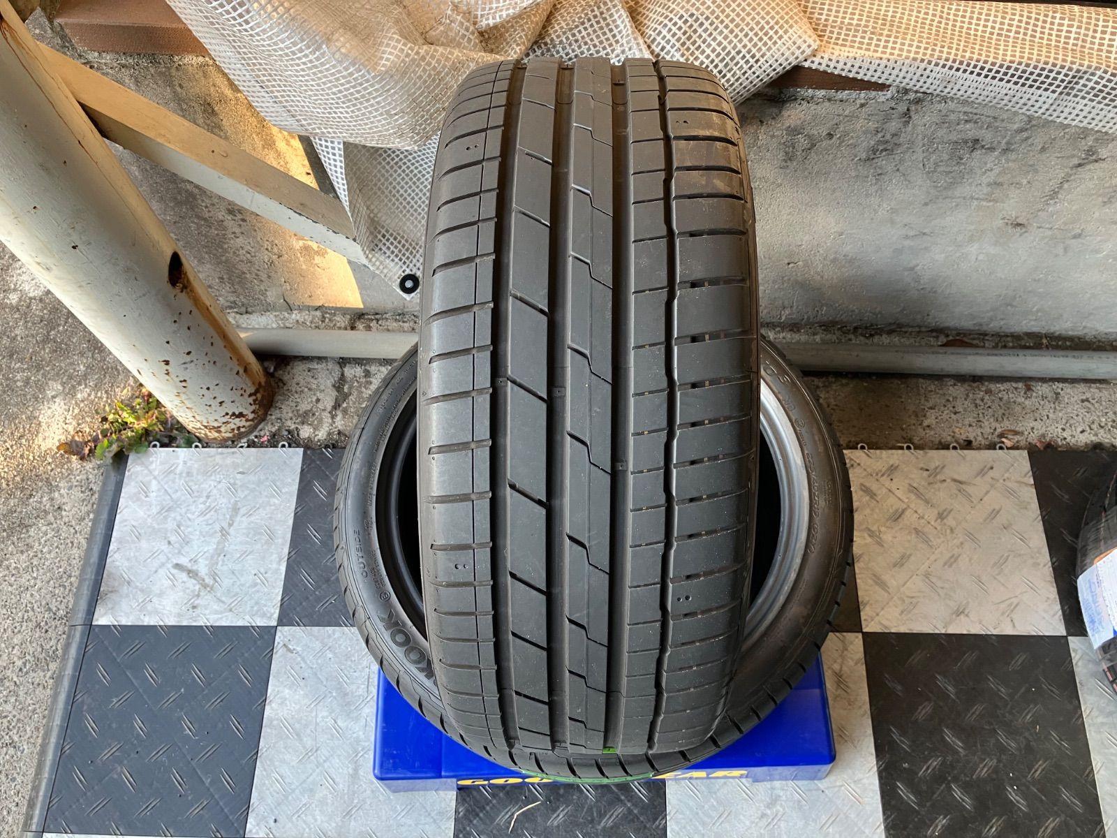 値下げ！[送料込み] 235/40R19 92Y 2023年製 HANKOOK VENTUS S1 EVO3 