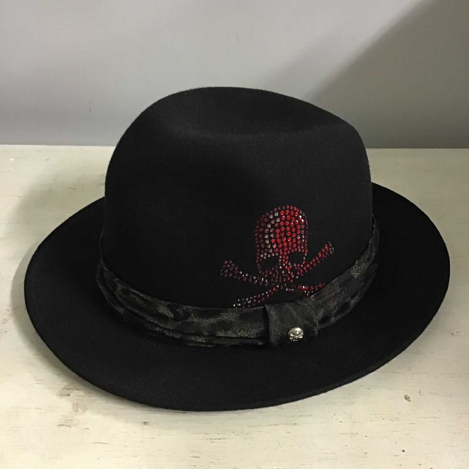 八戸791-1- Roen ロエン ハット スカルスタッズ ブラック 80