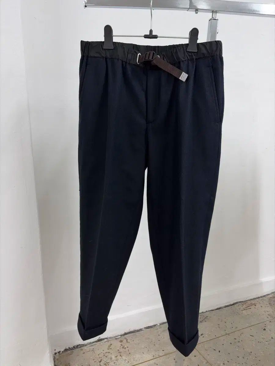 kolor beacon カラービコン ISTJ VENDING MACHINE Ver. ストラップ パンツ ネイビー