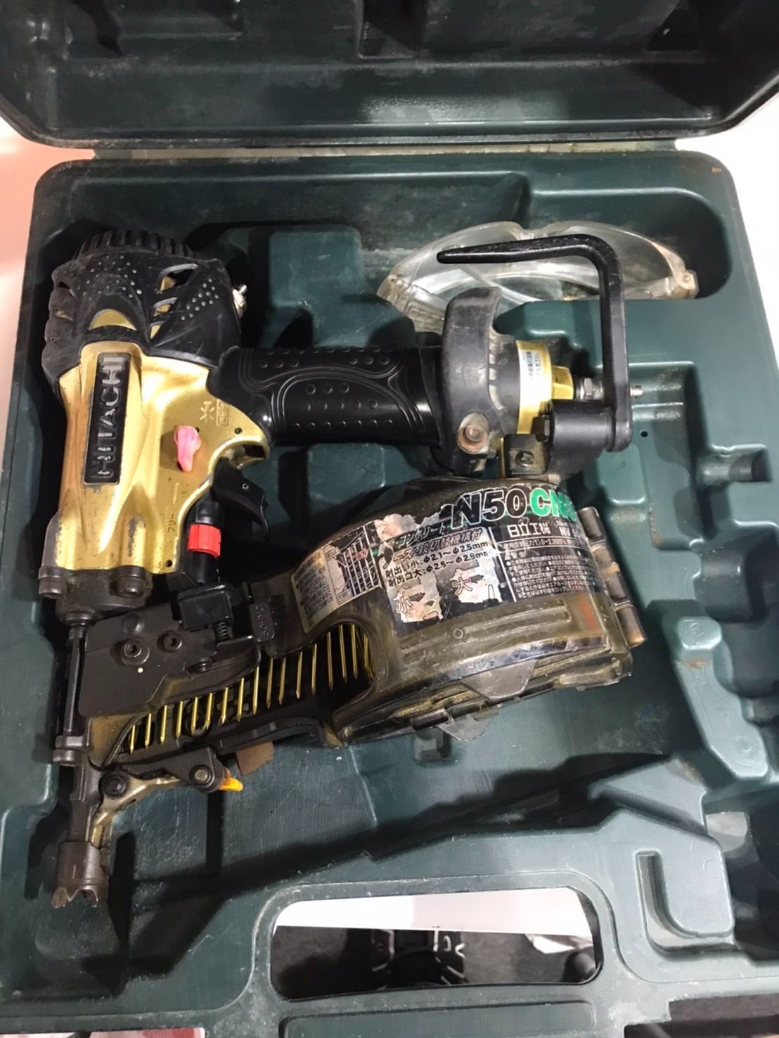 日立 高圧ネジ打ち機 NV 50 HMC