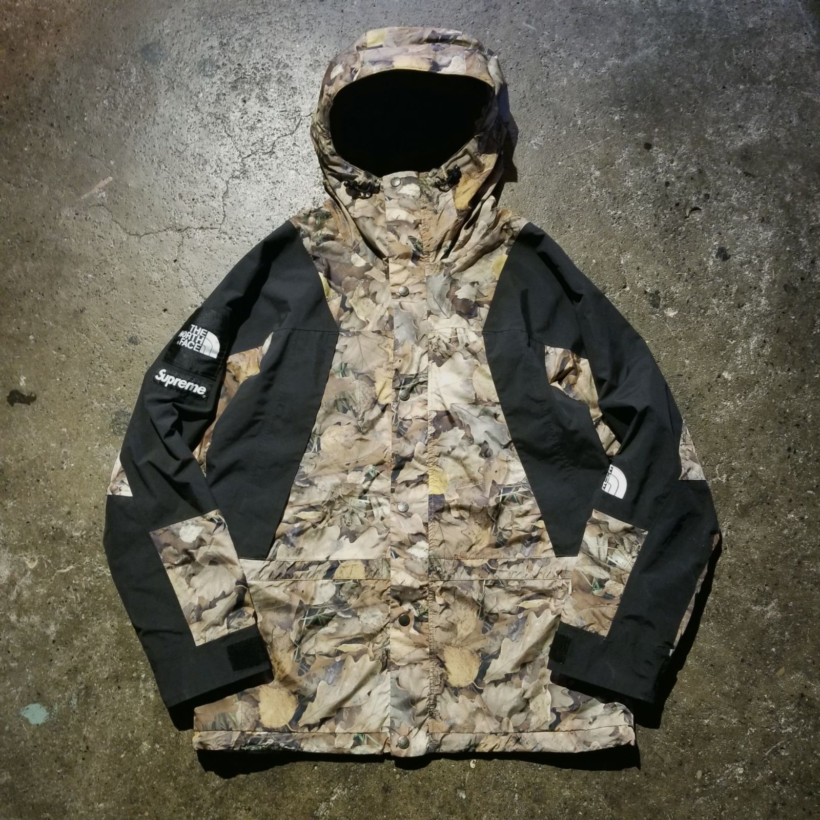 Supreme 16aw × THE NORTH FACE Mountain Light Jacket Leaves M 