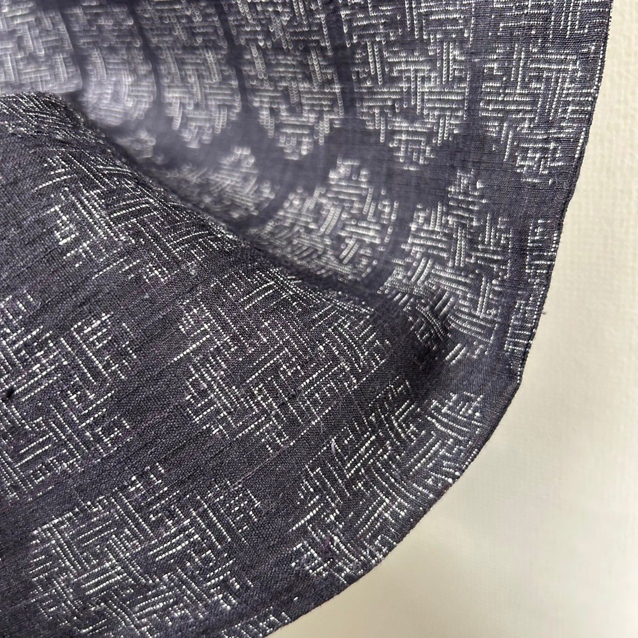 本場結城紬 亀甲繋ぎ 藍 素敵な絣柄 正絹 着物 MK 1624