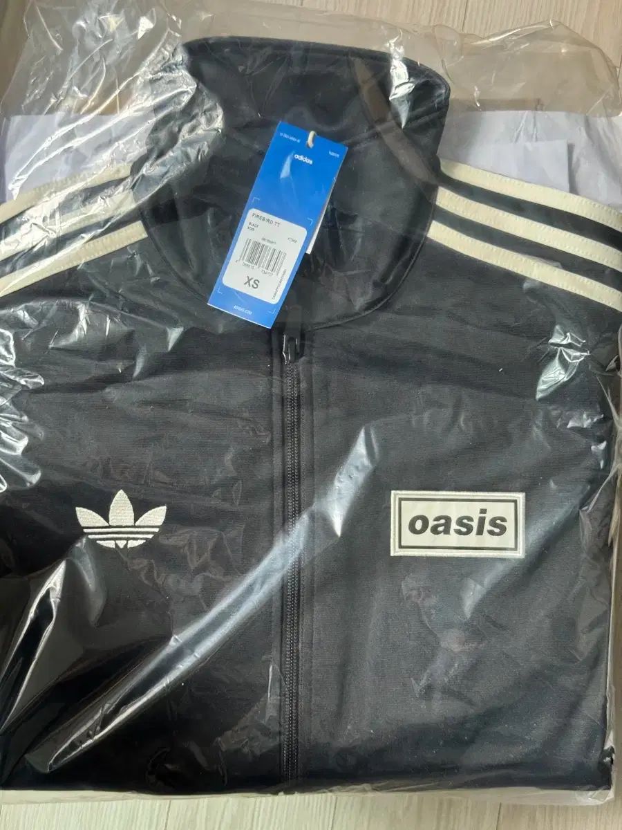 オアジス adidas アディダス トラックジャージ トップス ブラック XS