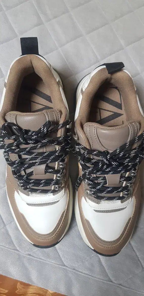 レディース ザラ スニーカー 240